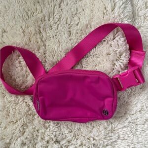 Lululemon Athletica Everywhere Belt Bag in Hot Pink